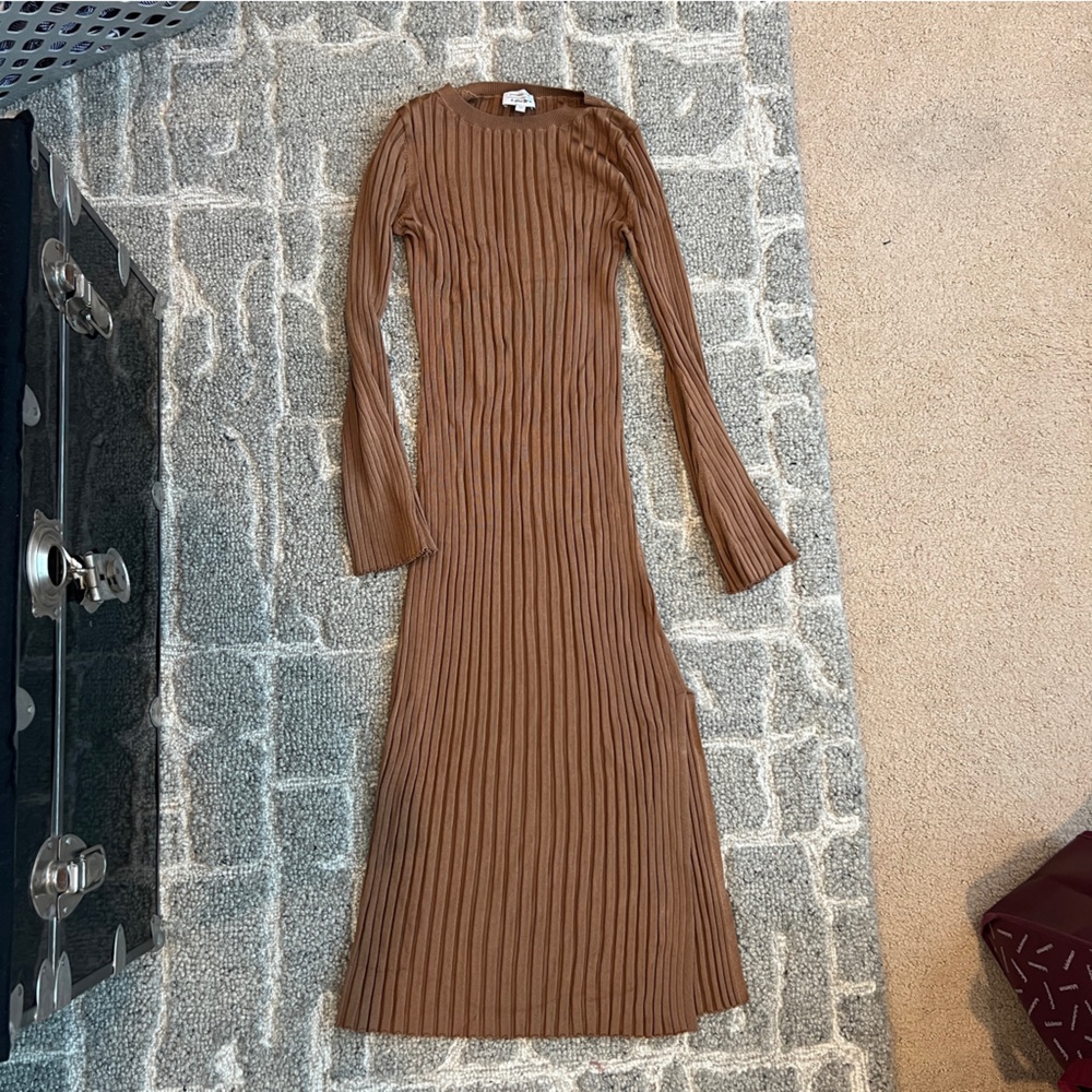 & Other Stories Ribbed Midi Dress